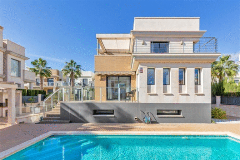 Don’t Wait! Houses in Alicante Spain for Sale – Act Now or Miss Out!